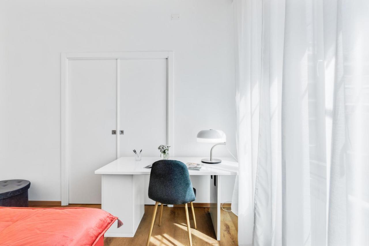 Residenza Dei Poeti - Roomy And Modern Flat Palermo Eksteriør billede
