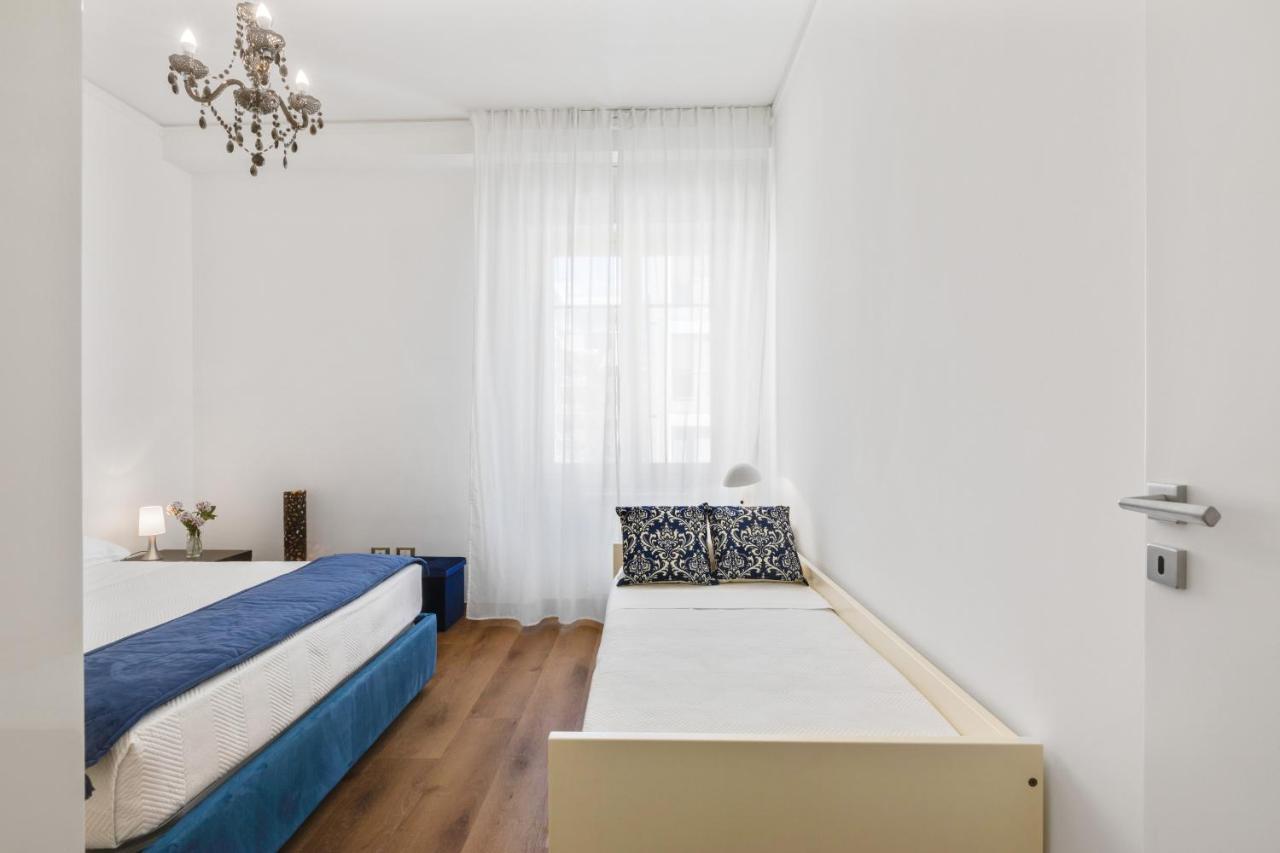 Residenza Dei Poeti - Roomy And Modern Flat Palermo Eksteriør billede